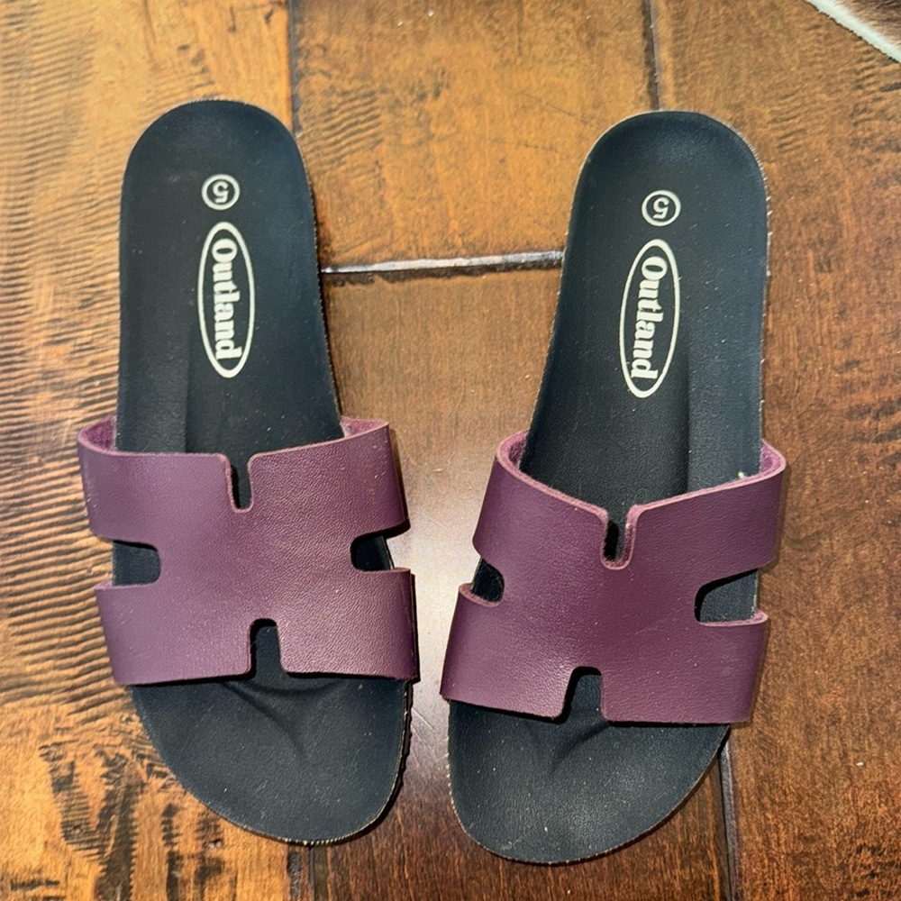 gently used outland sandals